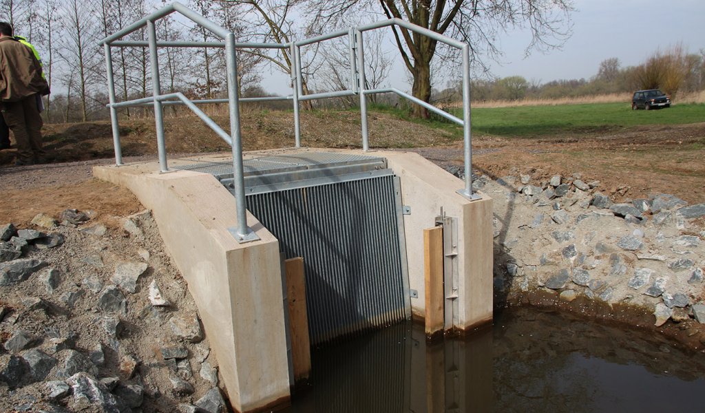 The new water-intake construction at the "Weiße Elster" River. | Foto: Maria Vitzthum
